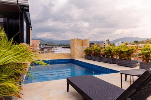 Bassein, Central Suites by H&R in Villeta