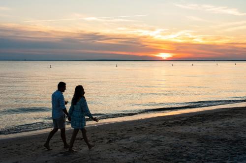 Sea Crest Beach Resort Sea Crest Beach Resort