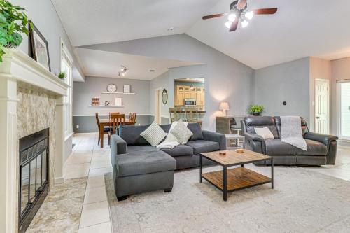 Lovely Austin Home with Deck and Greenbelt Access! in Austin, USA
