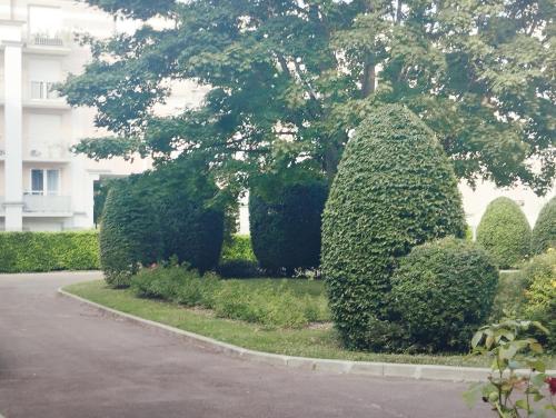 ทัศนียภาพภายนอกโรงแรม, อพาร์ตเมนต์ 1 ห้องนอน 1 ห้องน้ำส่วนตัว ขนาด  ตร.ม. – เชอวีลี ลารู (Havre de Paix) in เชอวิลลี ลาอุย