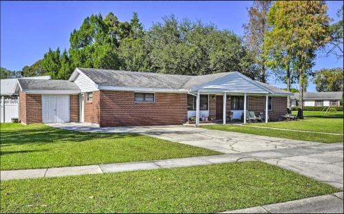 Cozy Tampa Studio, 8 Mi To Downtown! in Tampa, USA