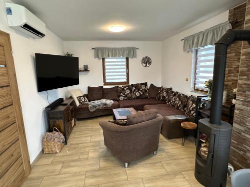 Ruang bersama/area TV, Chata Horák (Chata Horak) in Frymburk