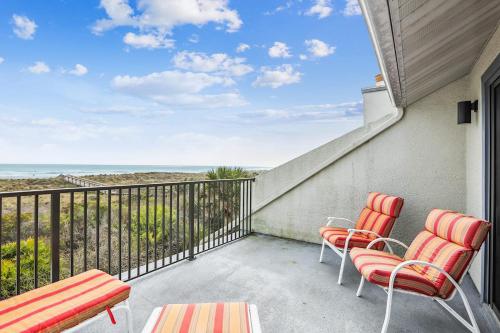 Oceanfront Luxe 3BR in St Augustine Beach in St. Augustine, USA