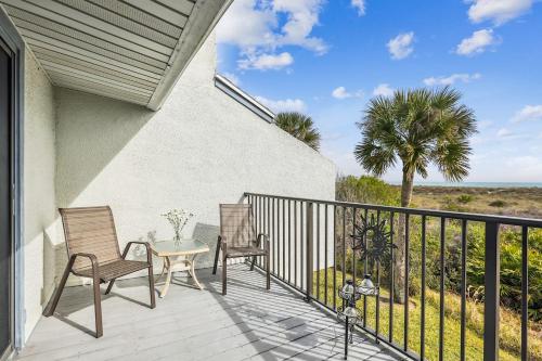 Oceanfront Luxe 3BR in St Augustine Beach in St. Augustine, USA