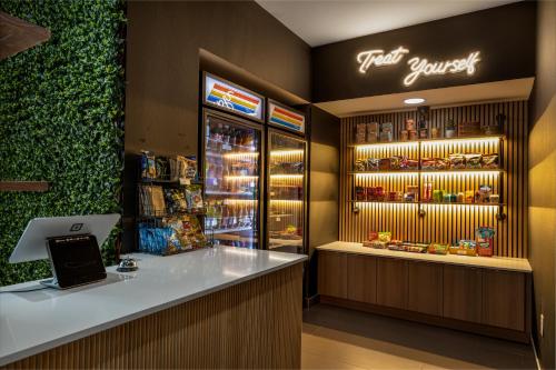 Microtel by Wyndham Bentonville - image 12