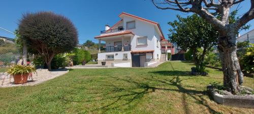 Casa Mamá Luisa (Casa Mama Luisa) in Miñortos