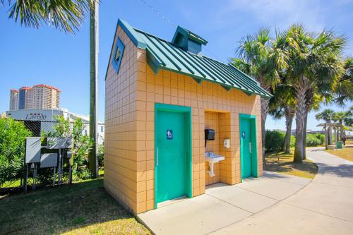 Arcadian Dunes Condominiums - image 13
