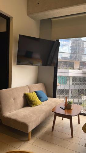 One-Bedroom Apartment image 5