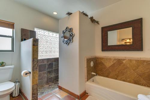 Lavish Lake House Retreat with Private PoolSpa and BBQ - image 11