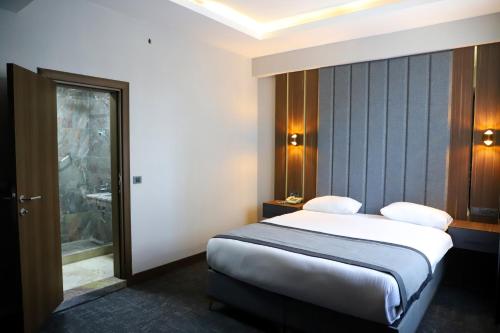 . Cenas Otel - Cengiz ASLAN