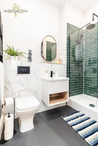 Beautiful Apartment & Central Location & King size bed, Лидс (фото 8)