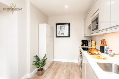 Exceptional Apartment & Gorgeous Interior & King size bed, Leeds (Foto 10)