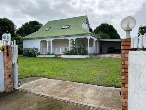 La villa creole de Vaughenlieu in Baie-Mahault