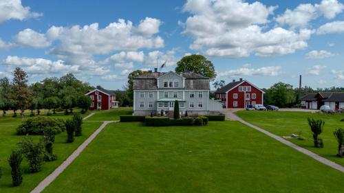 . Svaneholm Hotel