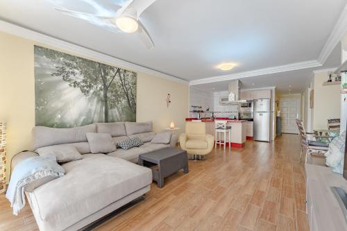 Gorgeous apartment in Callao Salvaje 3