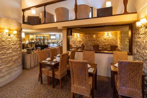 Best Western de Diane - Room Service Disponible Cuisine Maison - image 10