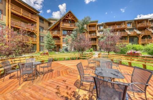 Tenderfoot Lodge 2 Bedroom At The Mountain House Base in Keystone, USA