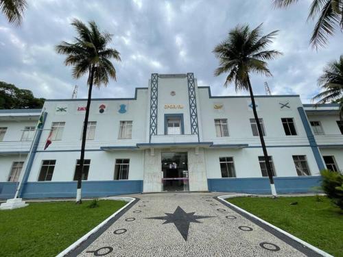 Apartamento juntinho a estacao in Bento Ribeiro