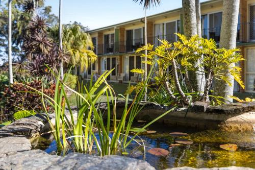 สวน, Motel Miramar in นัมบัคคา เฮดส์