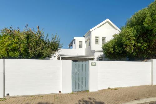 Arniston House