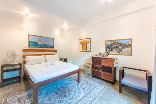 Fat Lips Surf Lodge Room Type - Queen Room