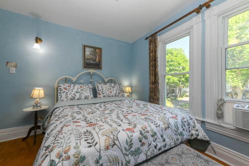 1 queen bed