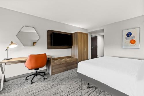 King Room - Mobility Access/Hearing Accessible