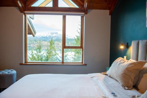 Double or Twin Room Standard image 7