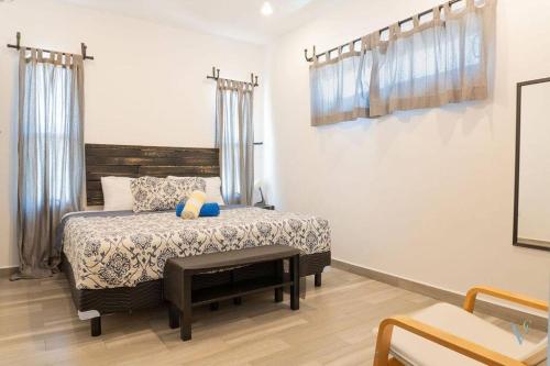 Oceanview Rooftop Terrace Condo 3 min Malecon in La Paz, Mexico