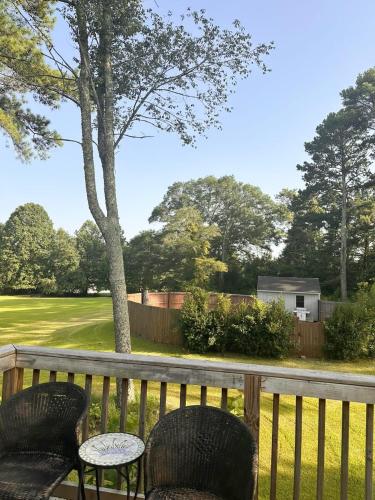 Charming 3-Bedroom Home with Serene Nature Views Charming 3-Bedroom Home with Serene Nature Views