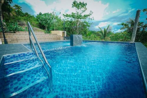 The Black Villa in Baybay