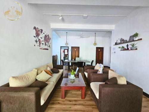 Galle Face Terrace Hostel by Tourlux in Colombo Galle face Green