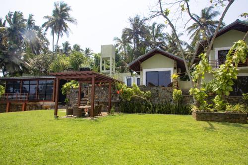 Deluxe Double Room with Sea View image 9