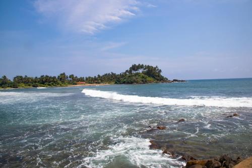 Deluxe Double Room with Sea View image 8