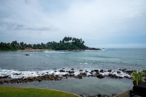 Deluxe Double Room with Sea View image 7