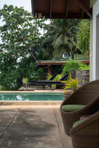 Deluxe Double Room with Sea View image 6