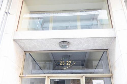 Two-Bedroom Deluxe Apartment image 6