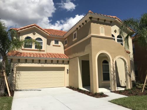 Last Minute Disney Getaway! Private Pool, Hot Tub & Games Room. Book Now! #17644 in Orlando, USA