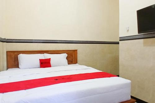 RedDoorz @ Dien Homestay Syariah Alun-alun Pasuruan