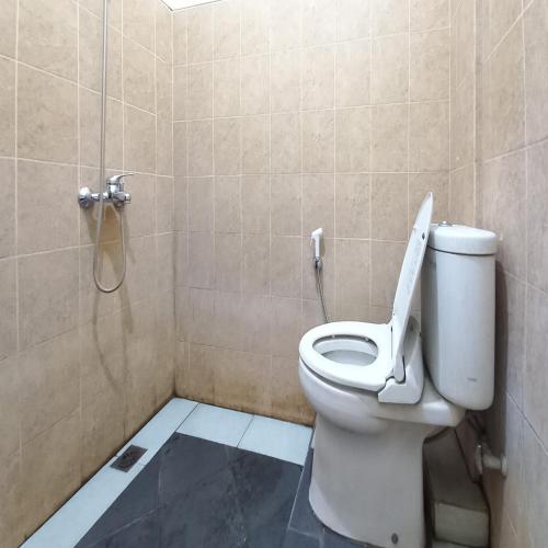 Standard Family Room image 1