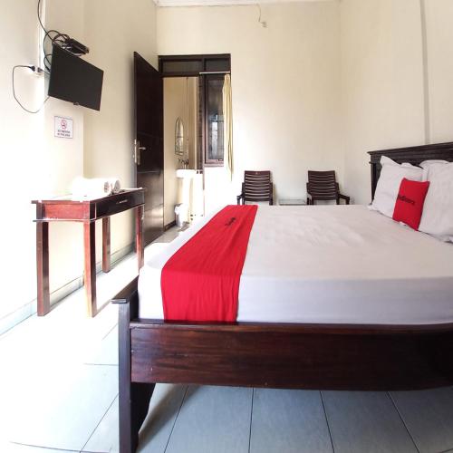 Standard Double Room image 10