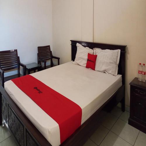 Standard Double Room image 8