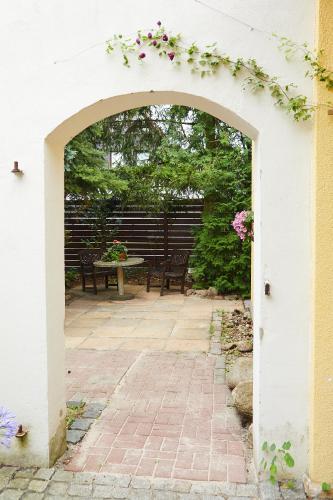 Guesthouse with 3 apartments, just outside Berlin, near to Tesla in Gosen-Neu Zittau