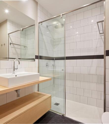 Two-Bedroom Apartment image 7