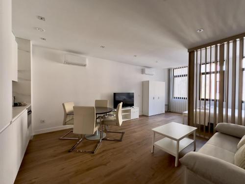 Apartamentos ALFISA Puerta del Sol 5