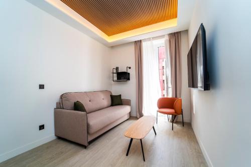 One-Bedroom Apartment image 10