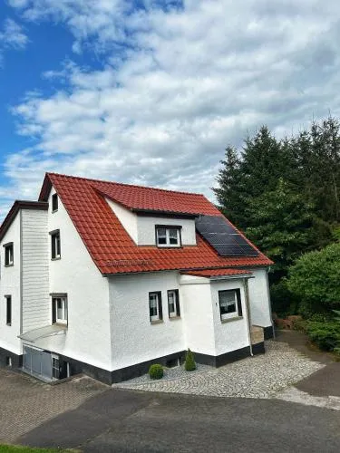 Gemütliche Ferienwohnung am Bach in Waltershausen, Deutschland