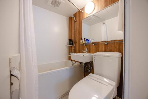 Double Room - Non Smoking image 8