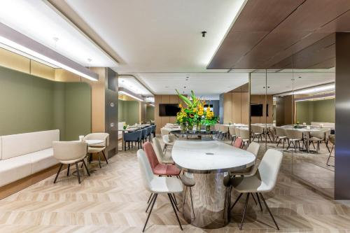Holiday Inn Express Shanghai Jing'an Temple by IHG, Shanghai (photo 8)