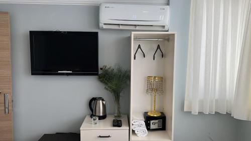 Deluxe Family Room image 10
